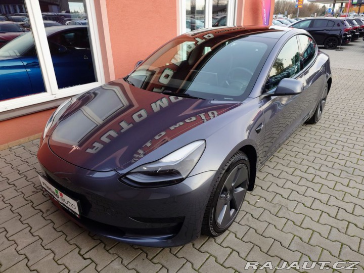 Tesla Model 3 Std.rangePlus 239 kW REZE 2021