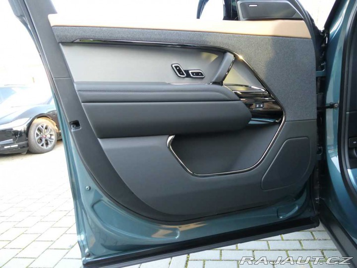 Land Rover Range Rover Sport Dynamic SE D250 2025