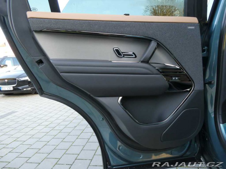 Land Rover Range Rover Sport Dynamic SE D250 2025