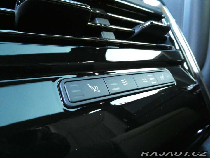 Land Rover Range Rover Sport Dynamic SE D250 2025