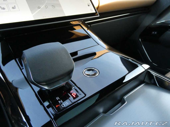 Land Rover Range Rover Sport Dynamic SE D250 2025