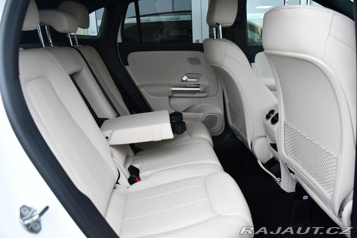 Mercedes-Benz GLA 200d 4M 32tis. KM ZADÁNO 2023