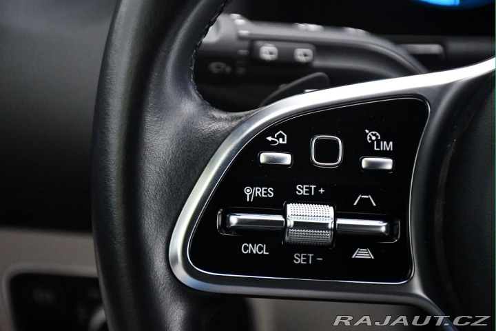 Mercedes-Benz GLA 200d 4M 32tis. KM ZADÁNO 2023