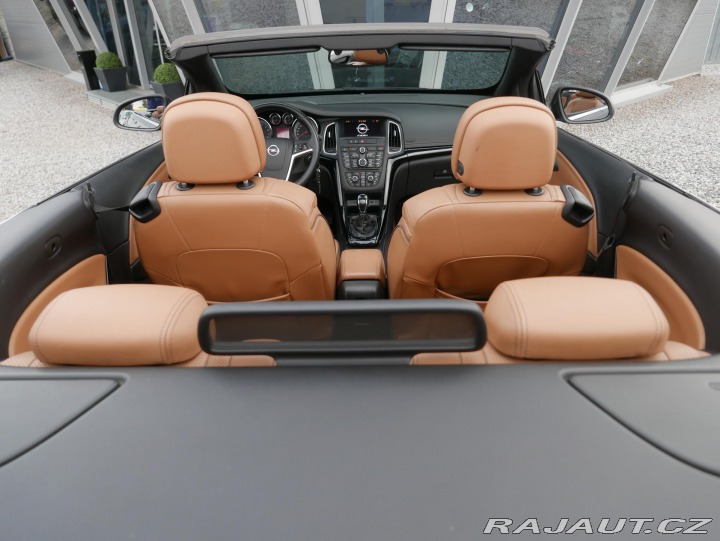 Opel Cascada 1,4 Turbo Cosmo REZERVACE 2013