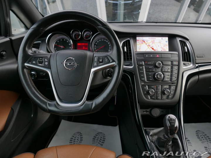 Opel Cascada 1,4 Turbo Cosmo REZERVACE 2013