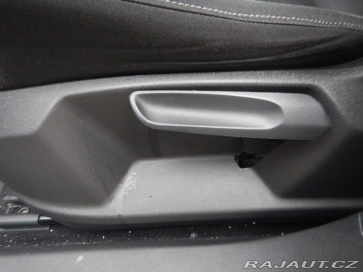 Škoda Karoq 2.0 TDI, ČR, 1. MAJ., 4x4 2018