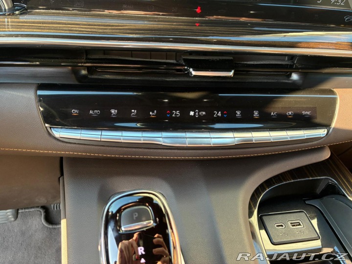 Cadillac Escalade ESV 600, 6.2, V8, 313 KW, 2021