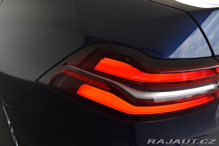 BMW 5 550e xDrive 2025