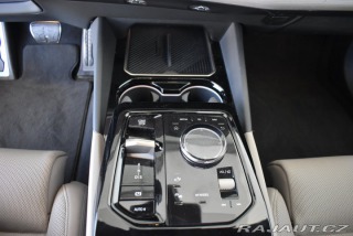 BMW 5 550e xDrive 2024