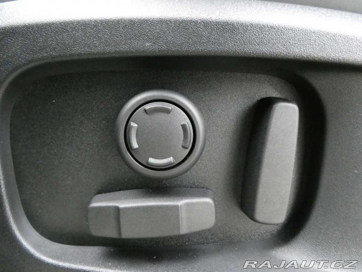 Land Rover Defender 110 3,0 S D200 2025