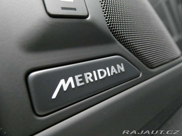 Land Rover Defender 110 3,0 S D200 2025