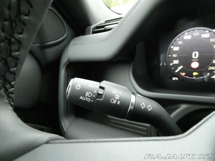 Land Rover Defender 110 3,0 S D200 2025