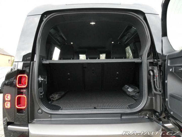 Land Rover Defender 110 3,0 S D200 2025