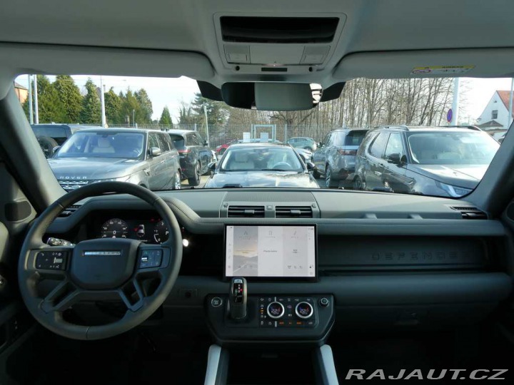 Land Rover Defender 110 3,0 X-Dynamic SE D250 2025