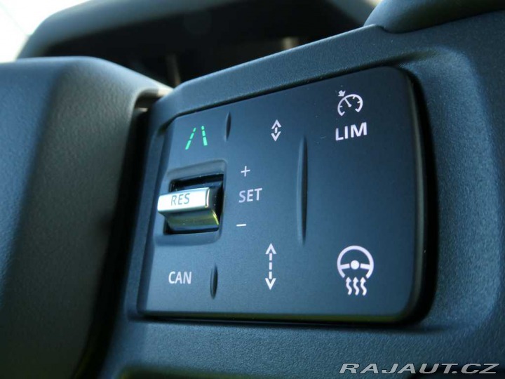 Land Rover Defender 110 3,0 X-Dynamic SE D250 2026