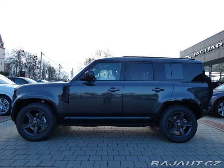 Land Rover Defender 110 3,0 X-Dynamic SE D250 2026