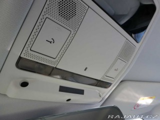 Land Rover Defender 110 3,0 X-Dynamic SE D250 2025