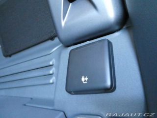 Land Rover Defender 110 3,0 X-Dynamic SE D250 2025