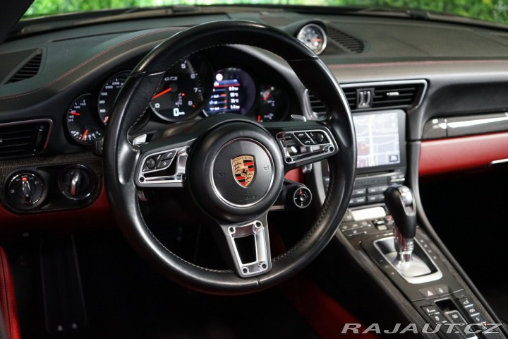 Porsche 911 CARRERA*4*GTS*991.2*PANO* 2018