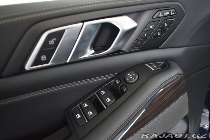 BMW X7 xDrive40i 2025