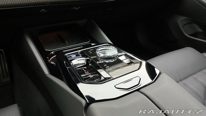 BMW i5 eDrive40 2024