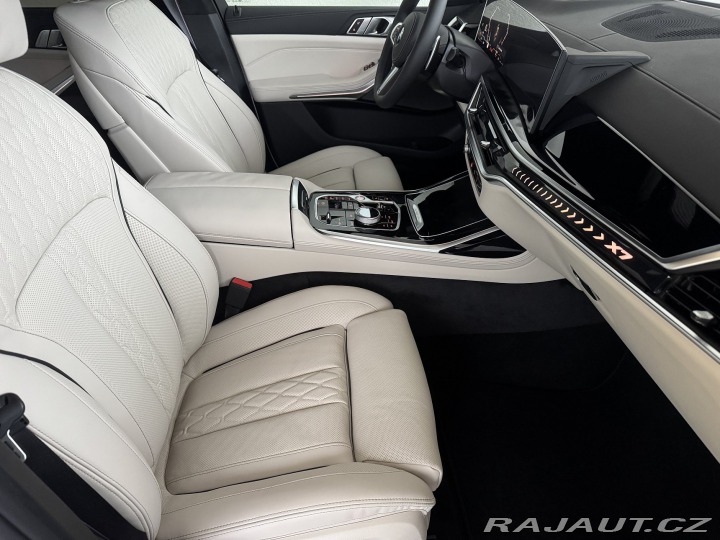 BMW X7 xDrive40i 2025