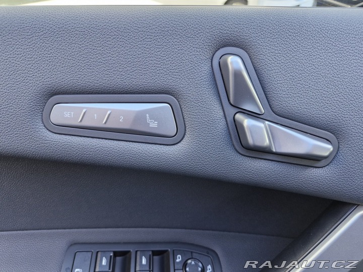 BMW iX | xDrive45 2025