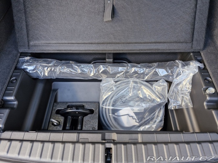 BMW iX | xDrive45 2025