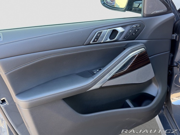 BMW X6 xDrive40d 2025