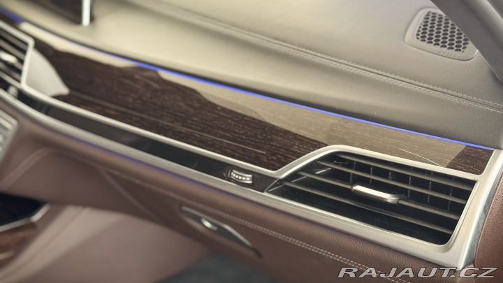 BMW 7 750Li xDrive 2021