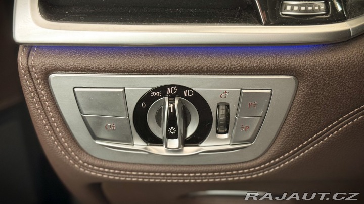 BMW 7 750Li xDrive 2021