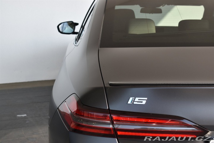 BMW i5 M60 xDrive 2023