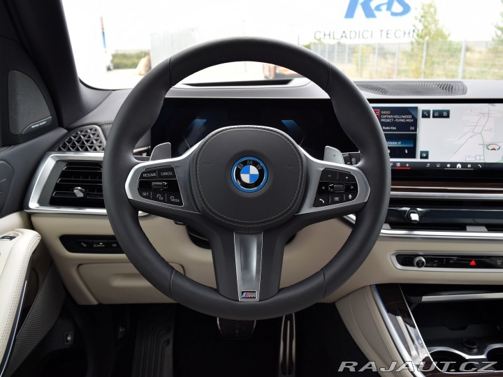 BMW X5 xDrive50e 2025