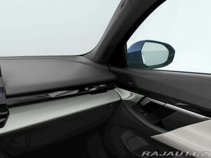 BMW 5 550e xDrive 2025