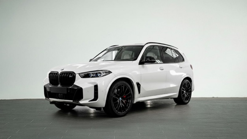 BMW X5 M60i