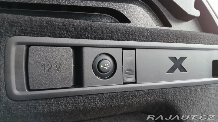 BMW X5 xDrive50e 2025