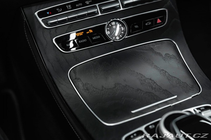 Mercedes-Benz E Coupé 4Matic, AMG Line, B 2017