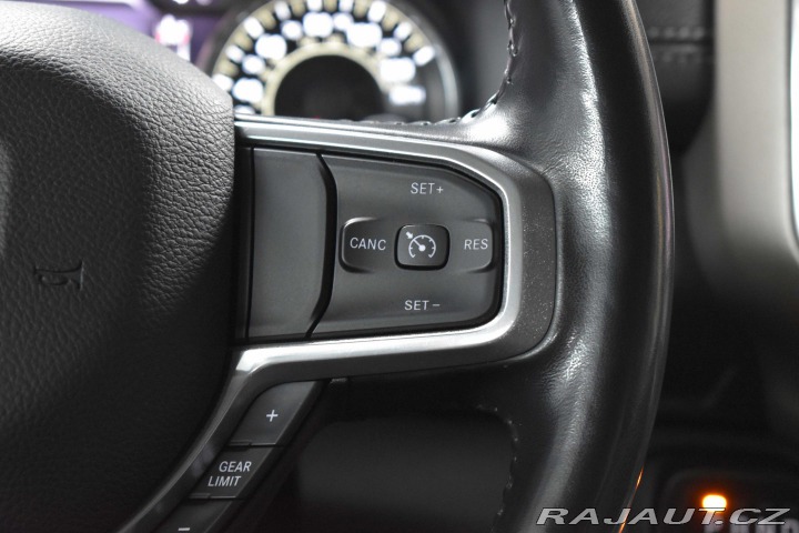 Dodge RAM 1500 5.7 HEMI LARAMIE*TAŽ 2022