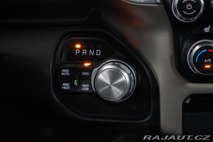 Dodge RAM 1500 5.7 REZERVACE 2022