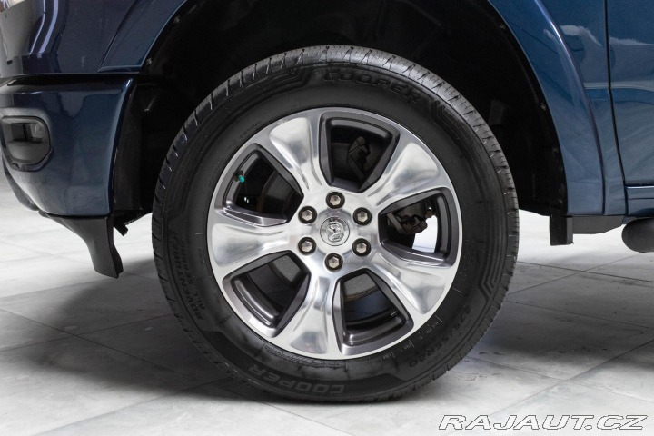 Dodge RAM 1500 5.7 REZERVACE 2022