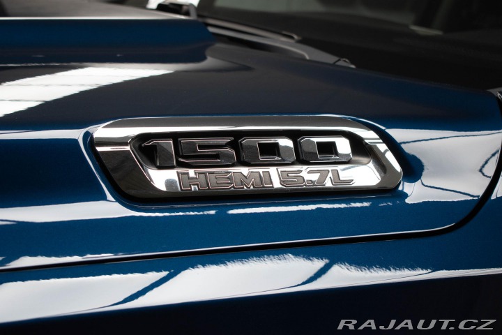 Dodge RAM 1500 5.7 REZERVACE 2022