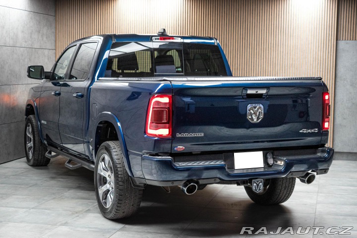 Dodge RAM 1500 5.7 HEMI LARAMIE*TAŽ 2022