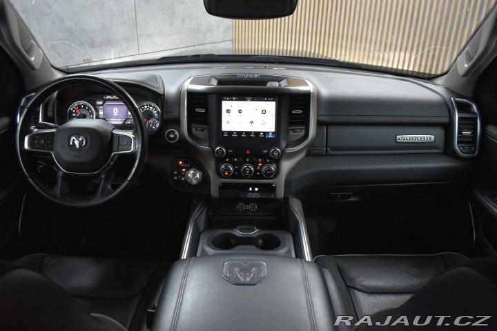 Dodge RAM 1500 5.7 HEMI LARAMIE*TAŽ 2022