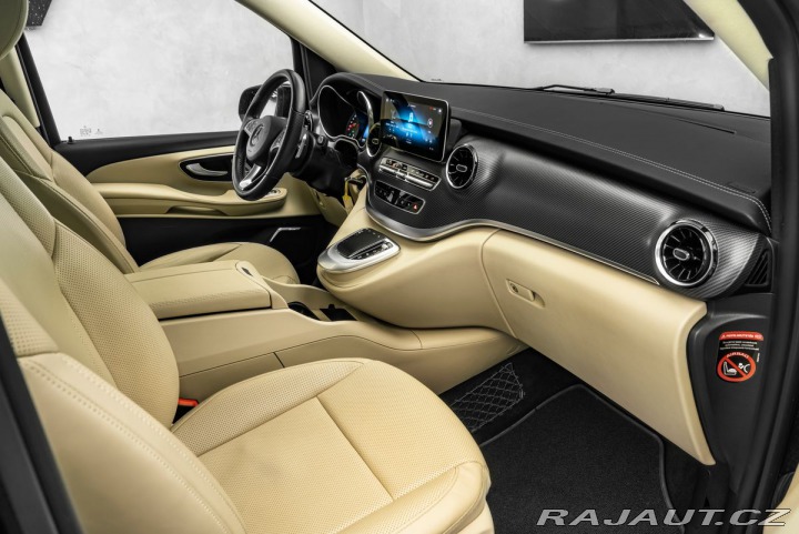 Mercedes-Benz V 4M L AMG Avantgarde Pano 2022