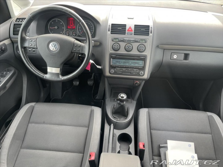 Volkswagen Touran 1,9 TDi 77kw FREESTYLE 2010