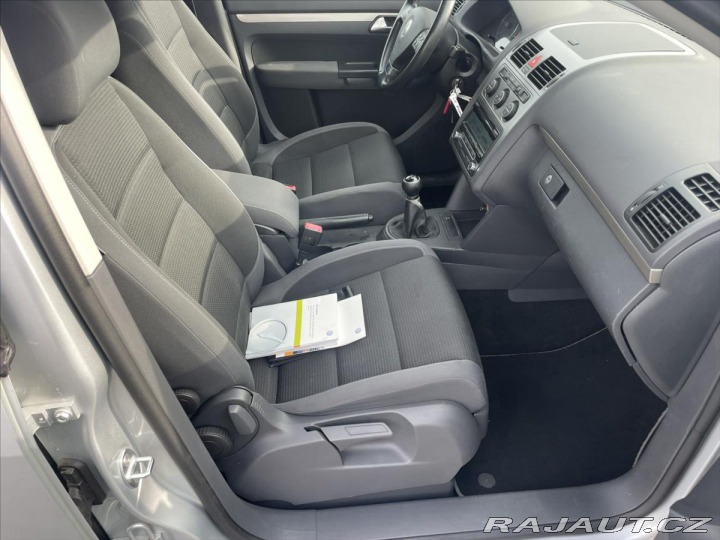 Volkswagen Touran 1,9 TDi 77kw FREESTYLE 2010