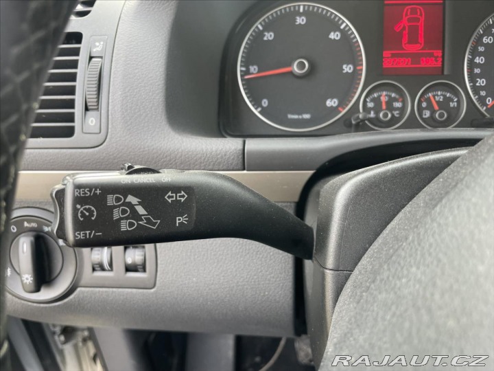 Volkswagen Touran 1,9 TDi 77kw FREESTYLE, K 2010