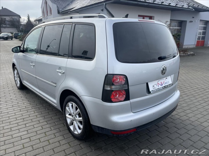 Volkswagen Touran 1,9 TDi 77kw FREESTYLE, K 2010
