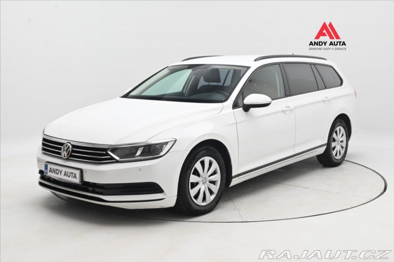 Volkswagen Passat 1,6 TDi 88kW NAVI LED Zár