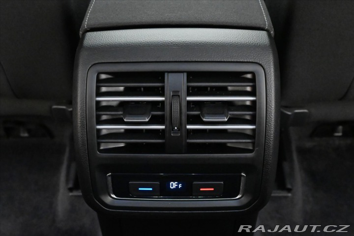 Volkswagen Passat 1,6 TDi 88kW NAVI LED Zár 2018